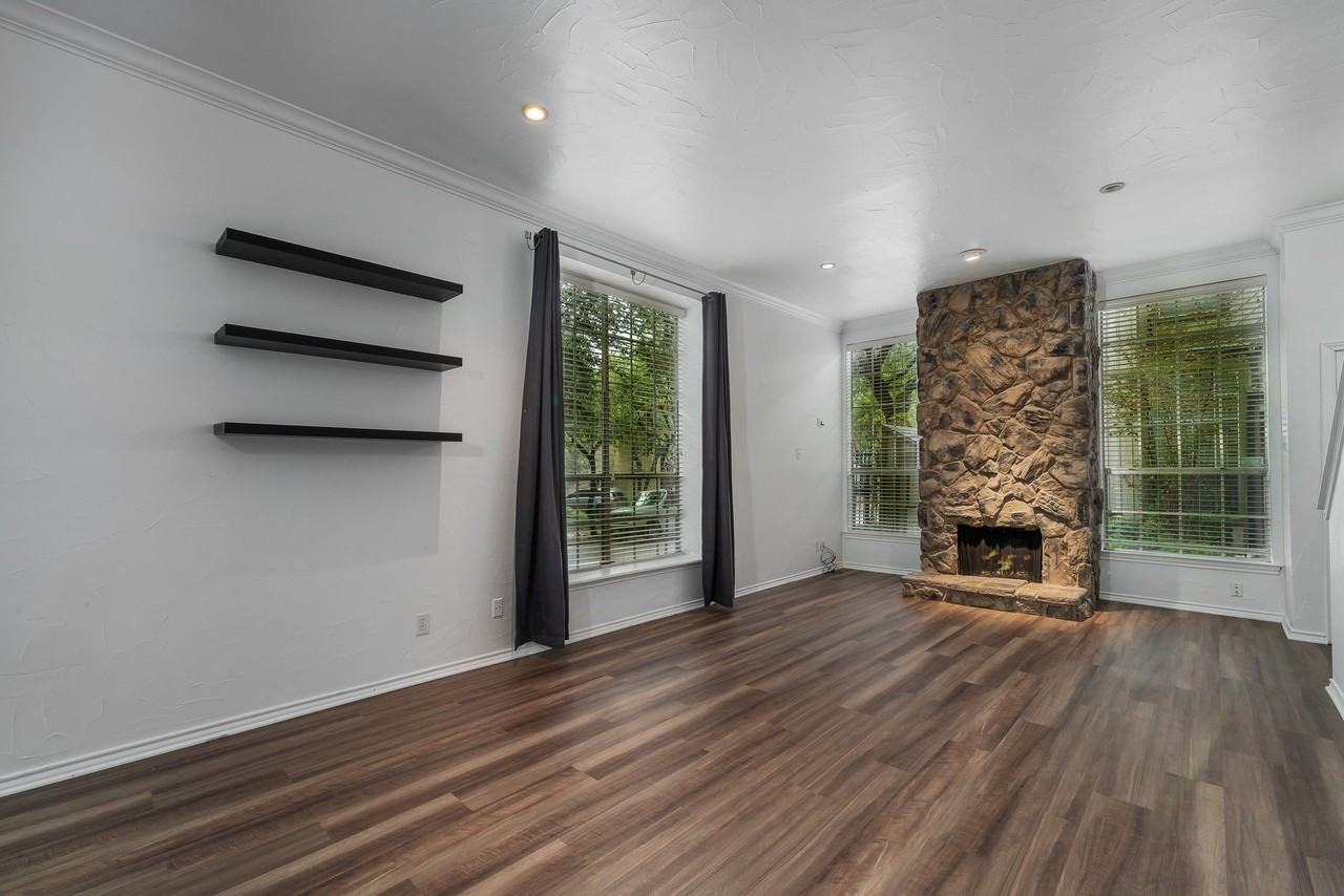 2815 Welborn St #104 - Photo 4 of 33