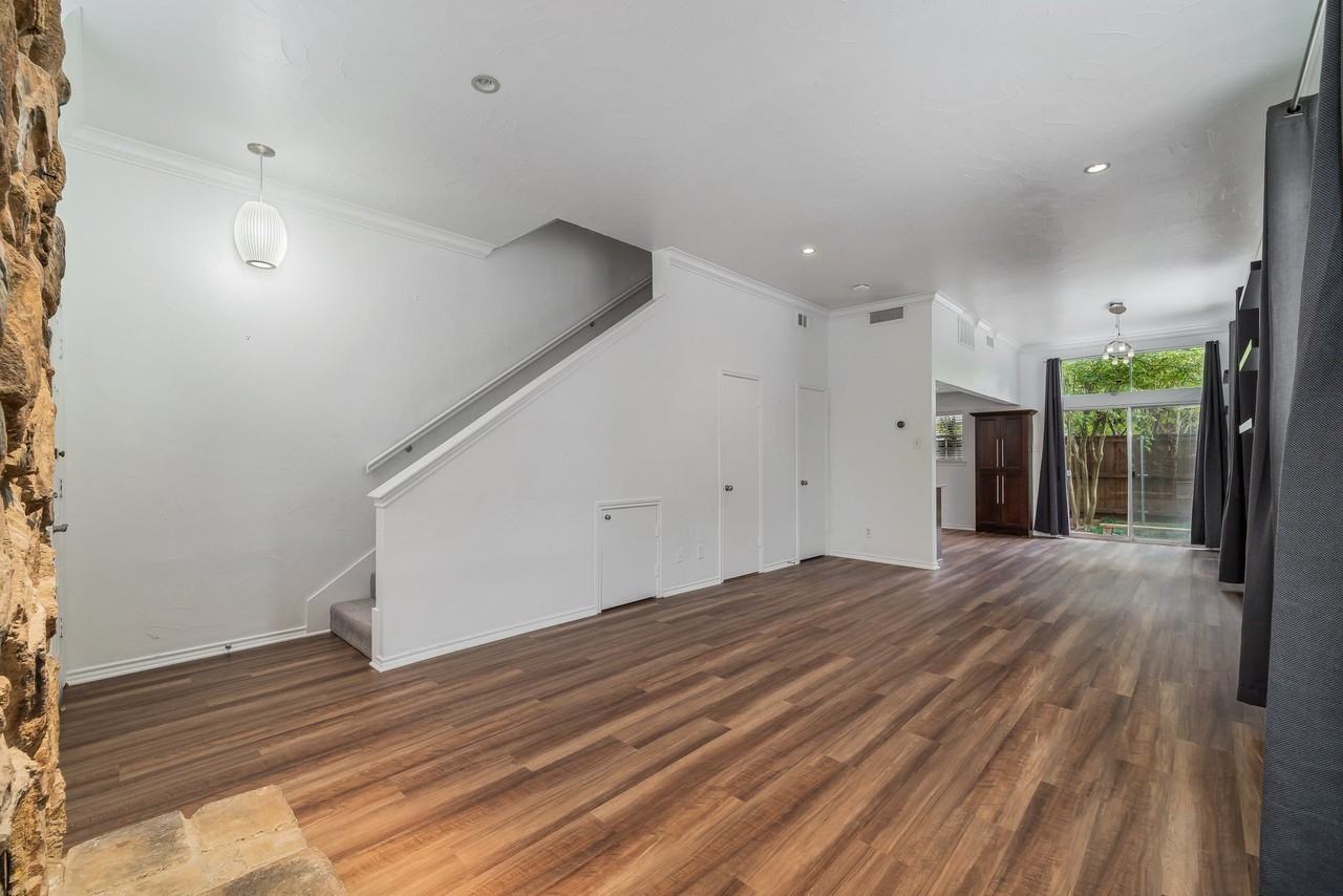 2815 Welborn St #104 - Photo 5 of 33