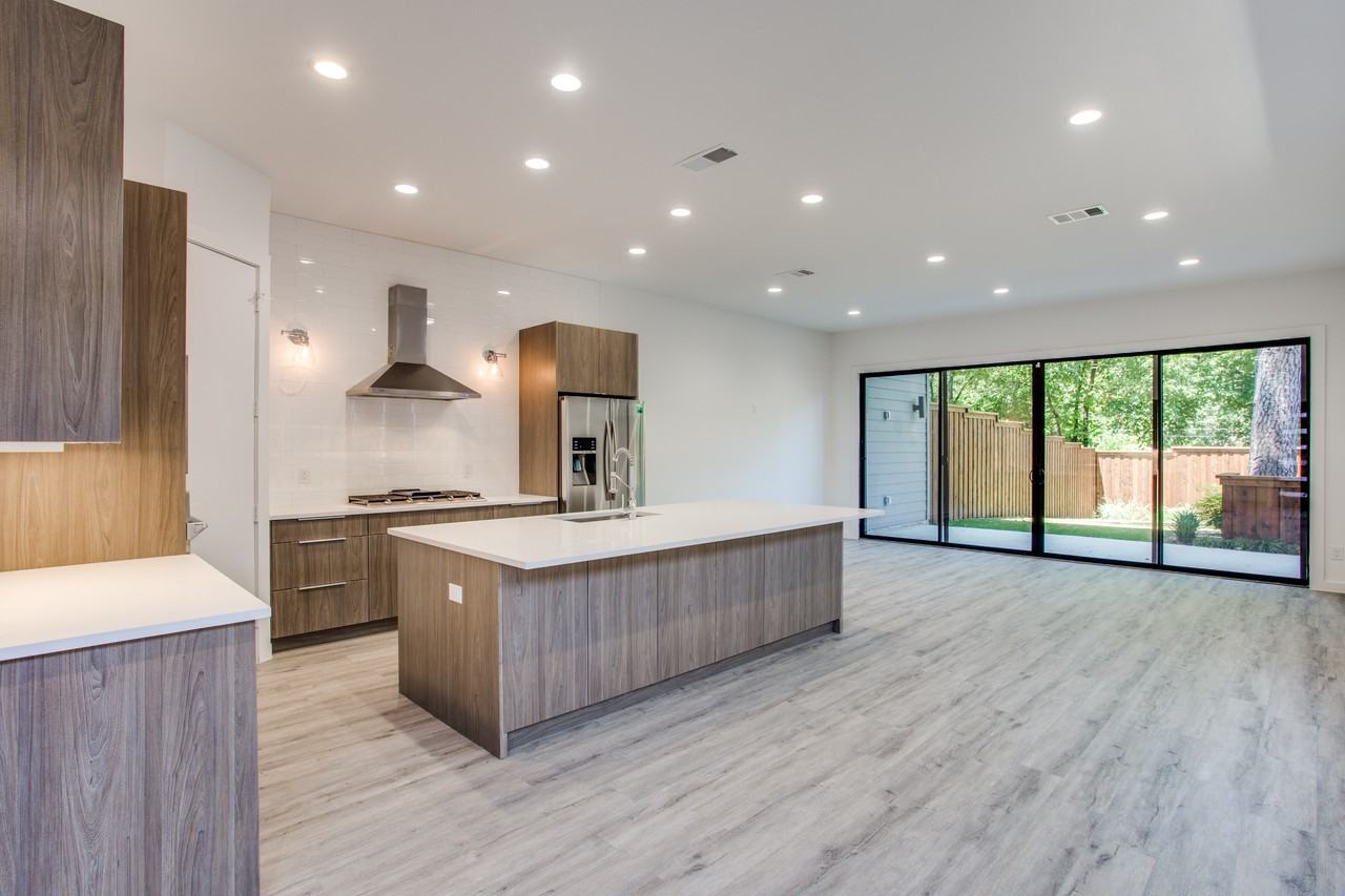 2335 Hondo Ave - Photo 5 of 12