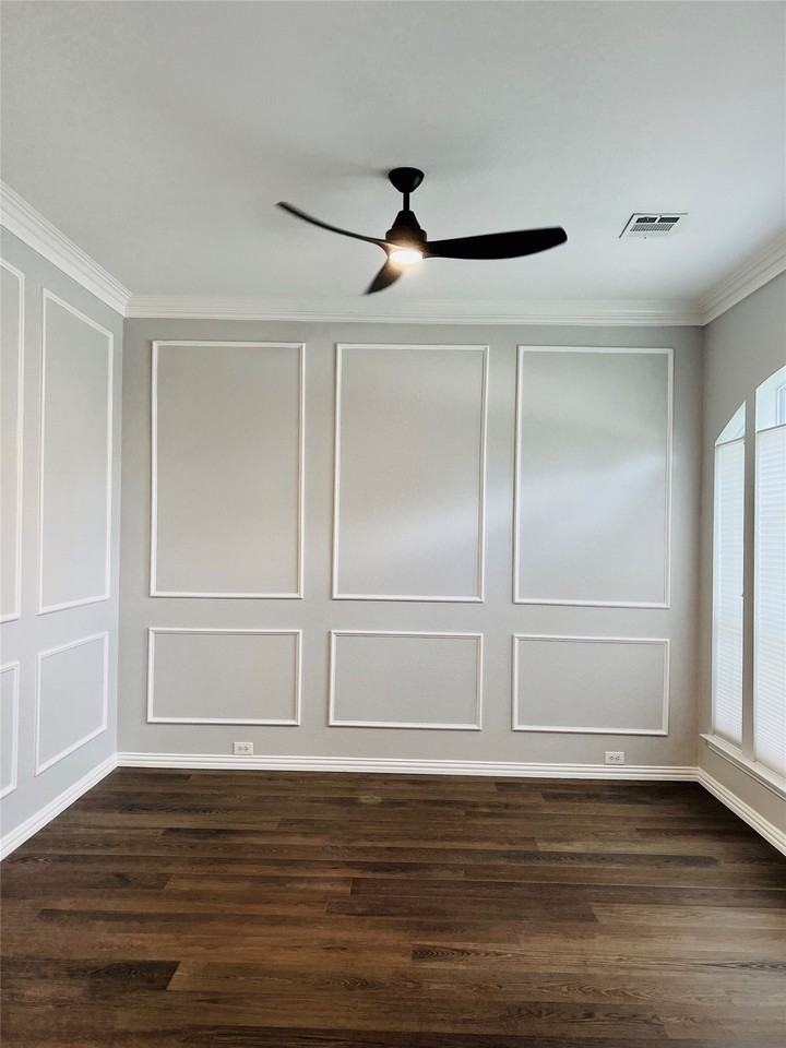 1305 Granger Dr - Photo 2 of 17