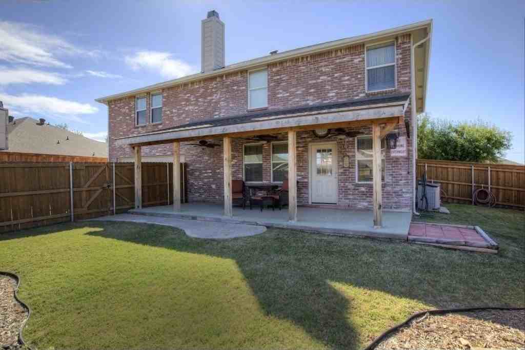 2912 Lake Terrace Dr - Photo 3 of 24