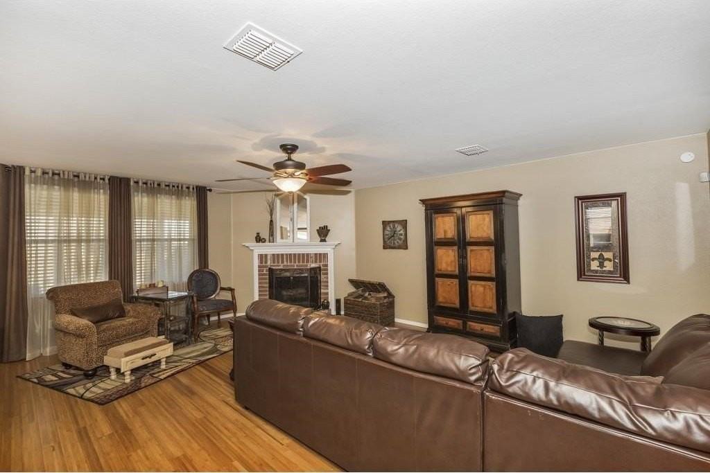 2912 Lake Terrace Dr - Photo 4 of 23