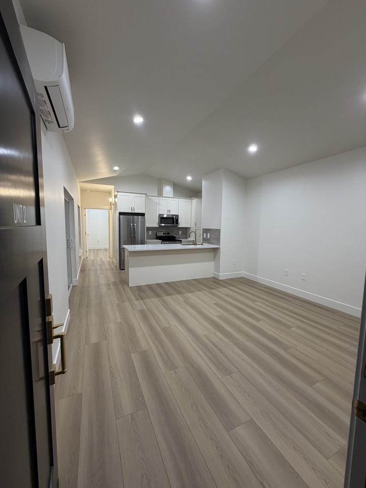 746 7th Ave #2 - Photo 5 of 11