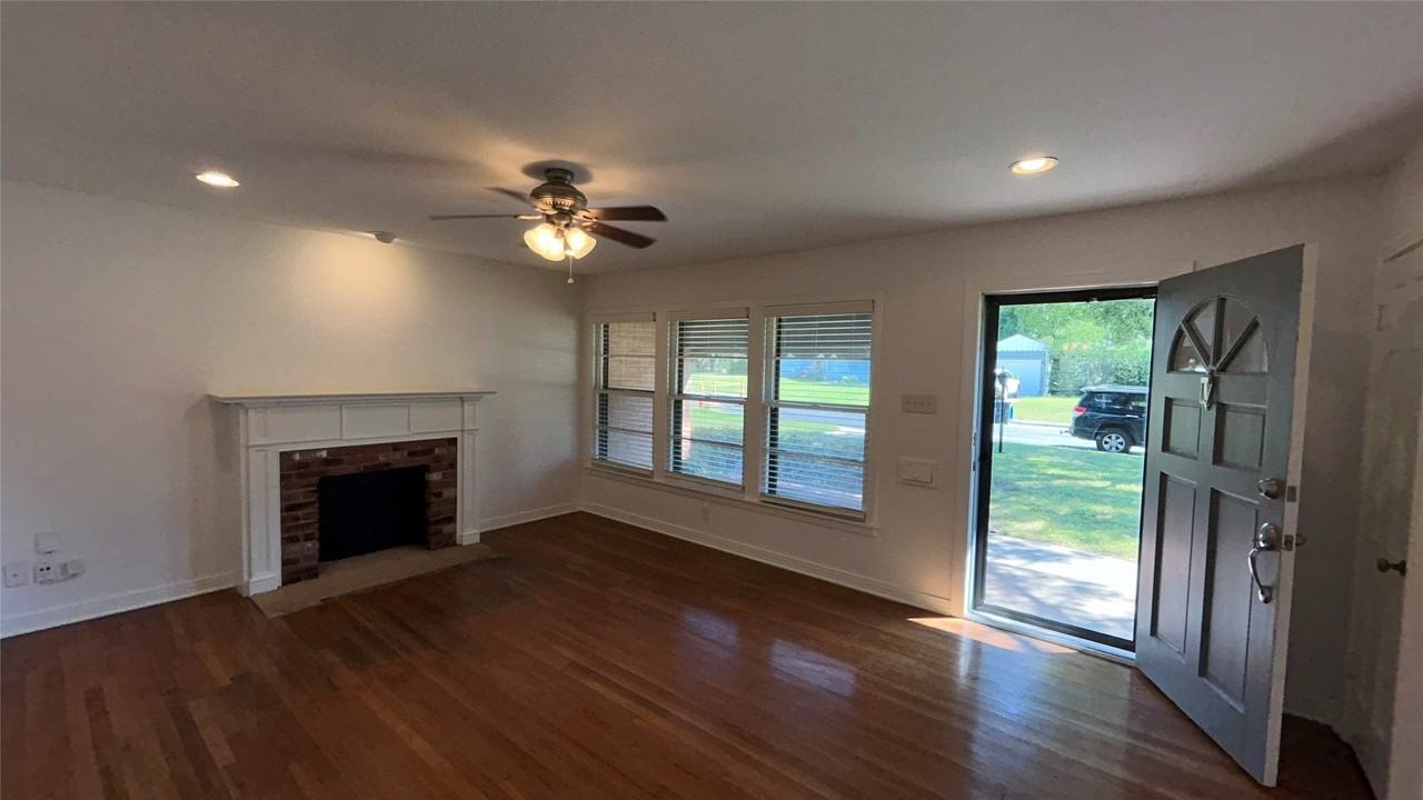 4152 Anita Ave - Photo 2 of 14