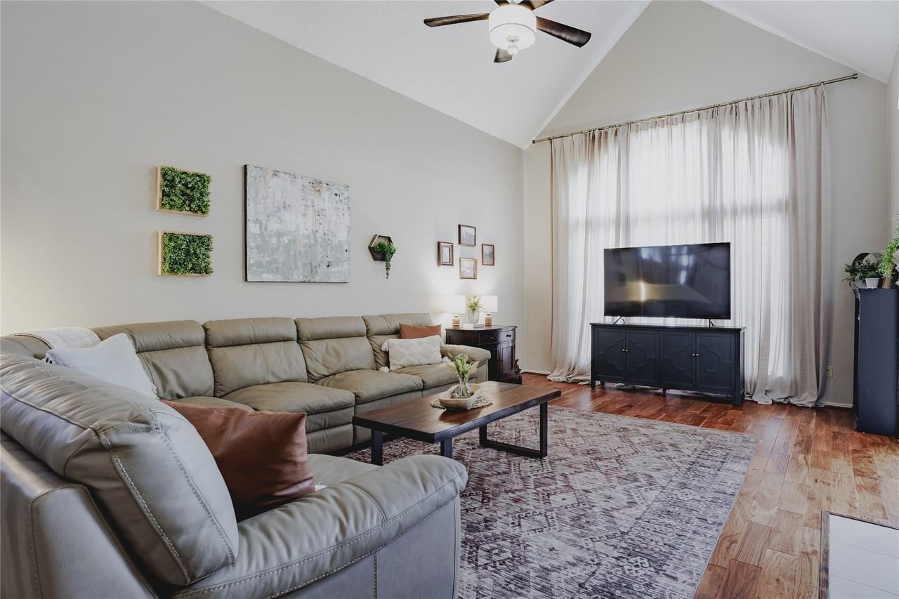 6223 Cupertino Trl - Photo 7 of 25