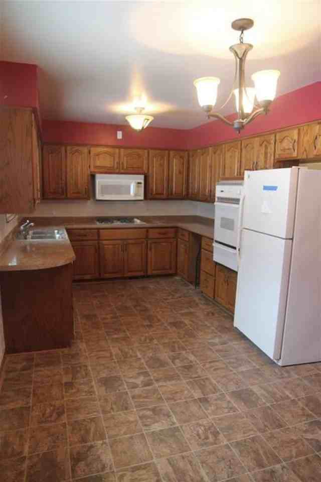 216 N 11th Ave #216 - Photo 2 of 9