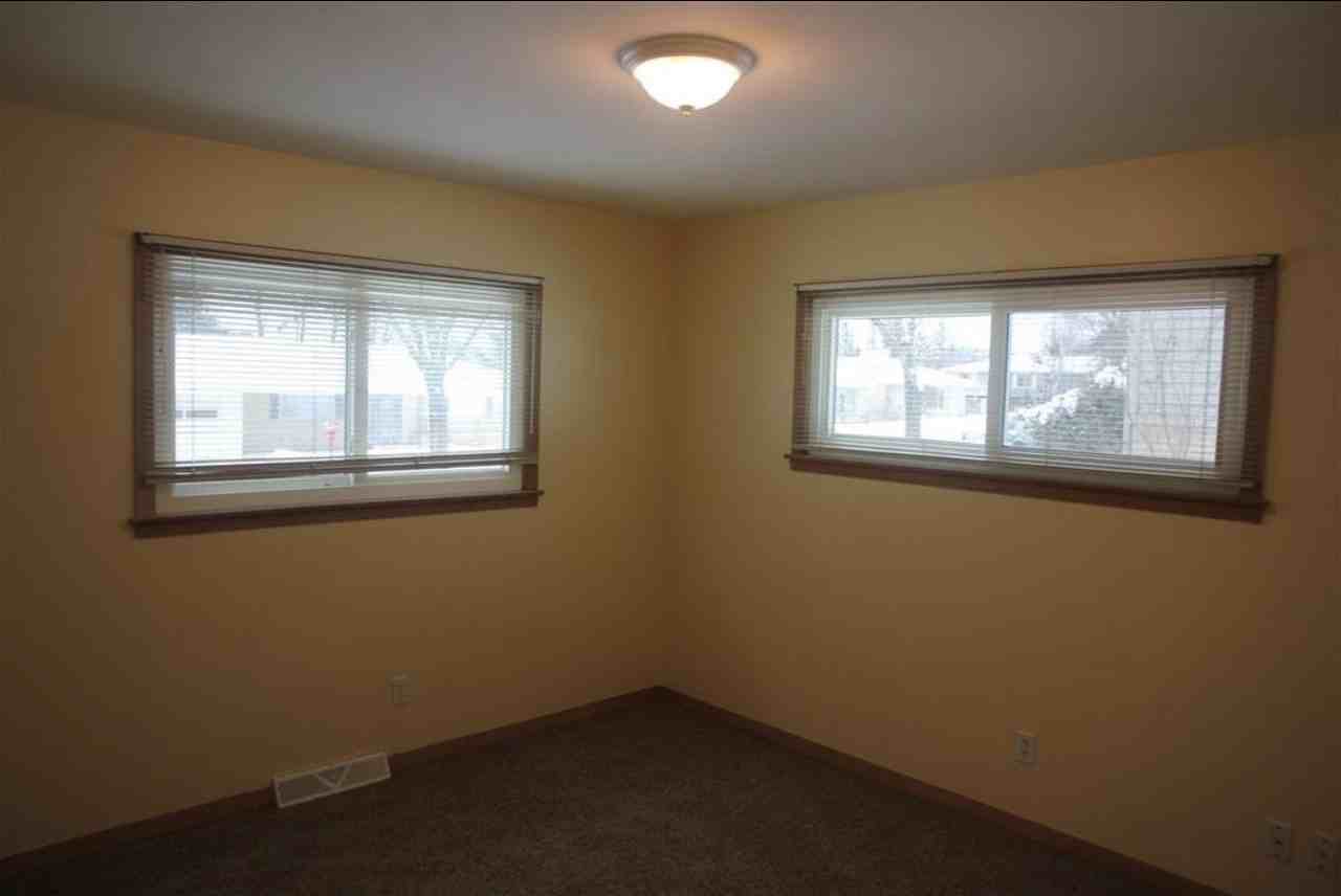 216 N 11th Ave #216 - Photo 3 of 9