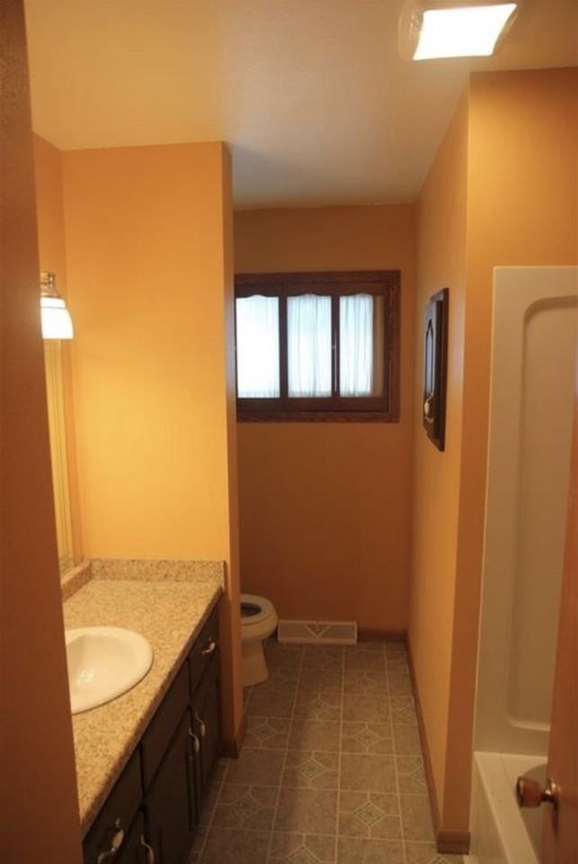 216 N 11th Ave #216 - Photo 5 of 9