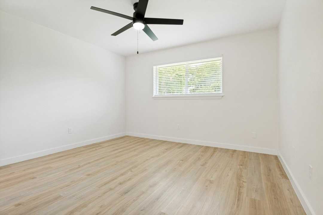 109 Sunset Dr - Photo 6 of 12