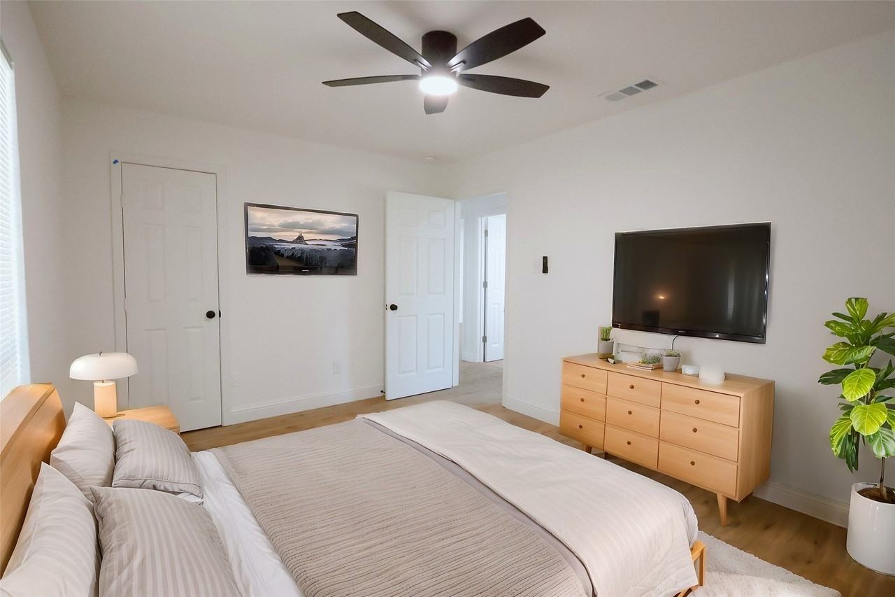 5106 Preston Trl - Photo 4 of 25