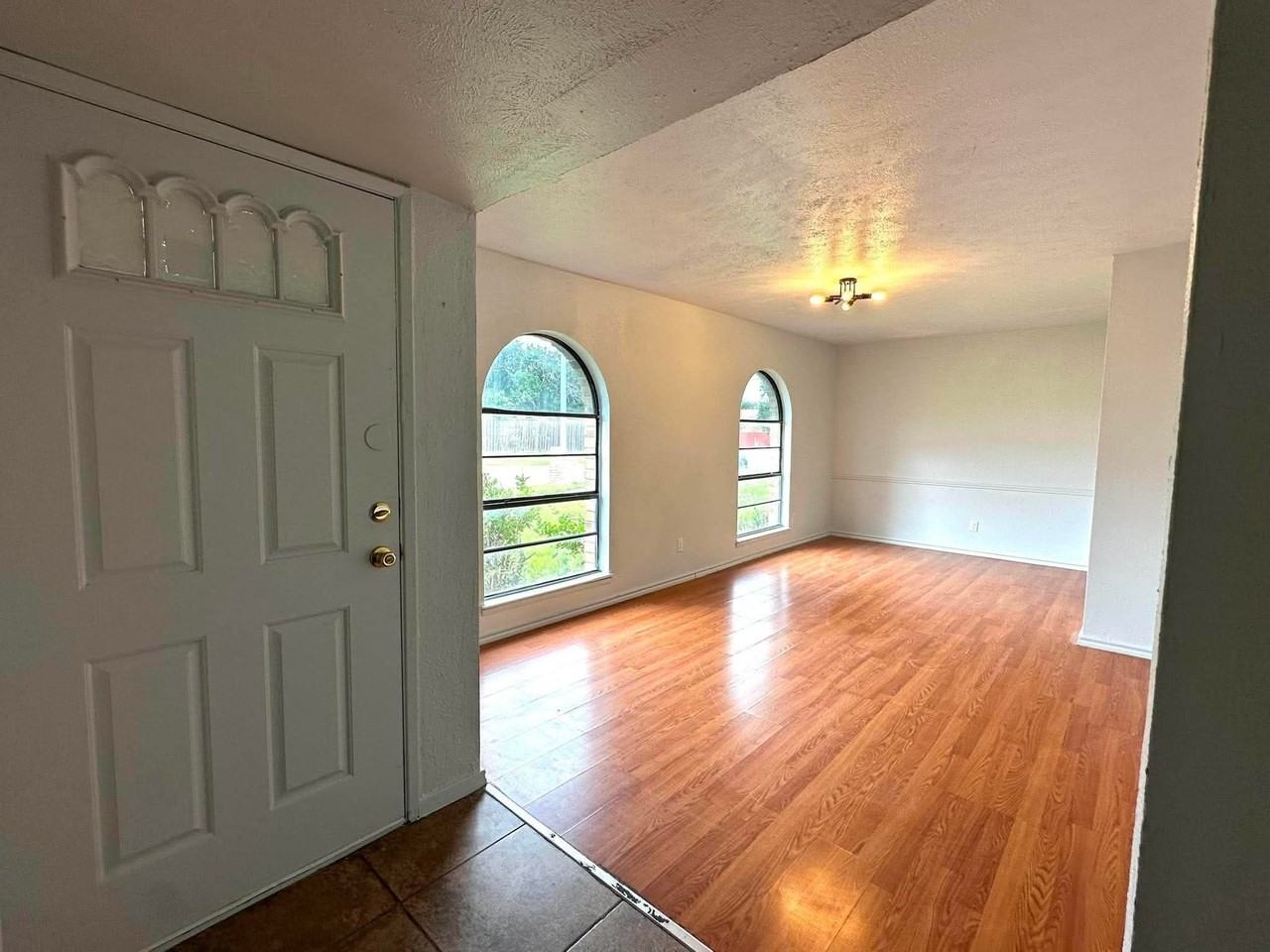 3205 Galaxie Rd - Photo 2 of 12