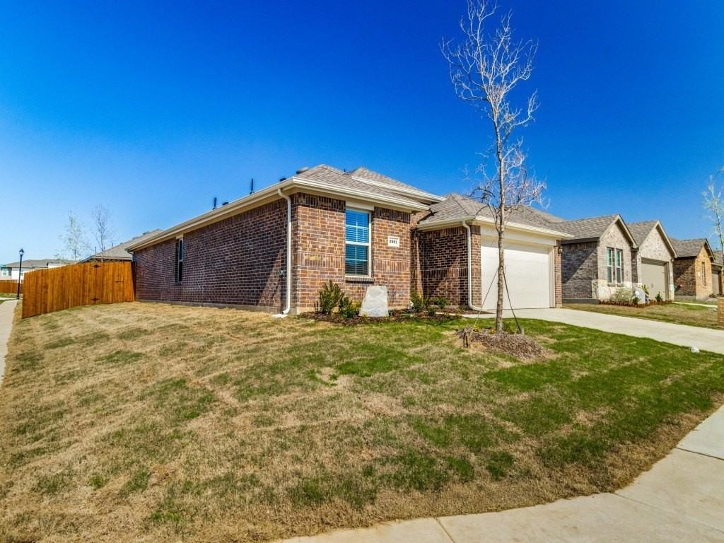 2921 Jasmine Dr - Photo 2 of 25