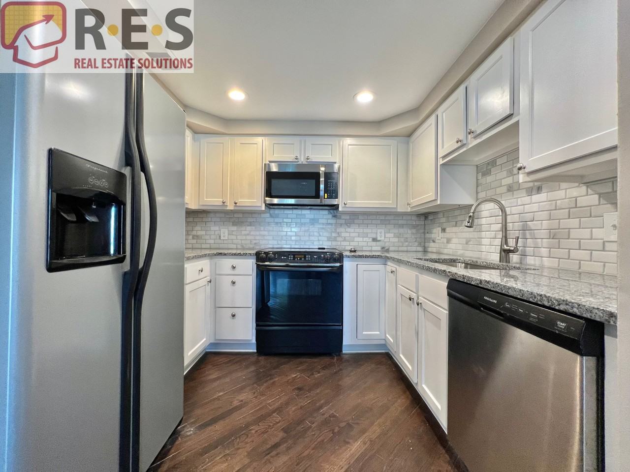 6483 S Havana St #B - Photo 2 of 13
