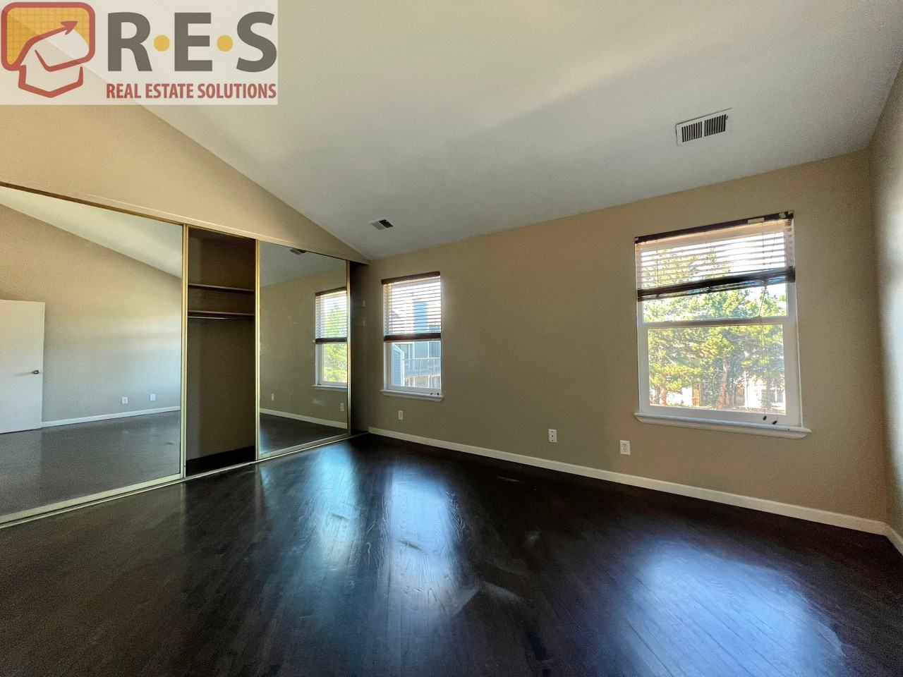 6483 S Havana St #B - Photo 5 of 13