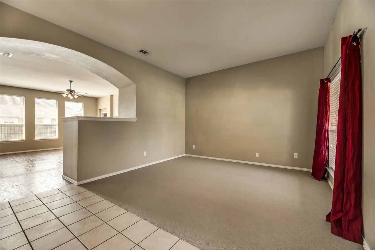 3209 Bloomfield Trl - Photo 5 of 28