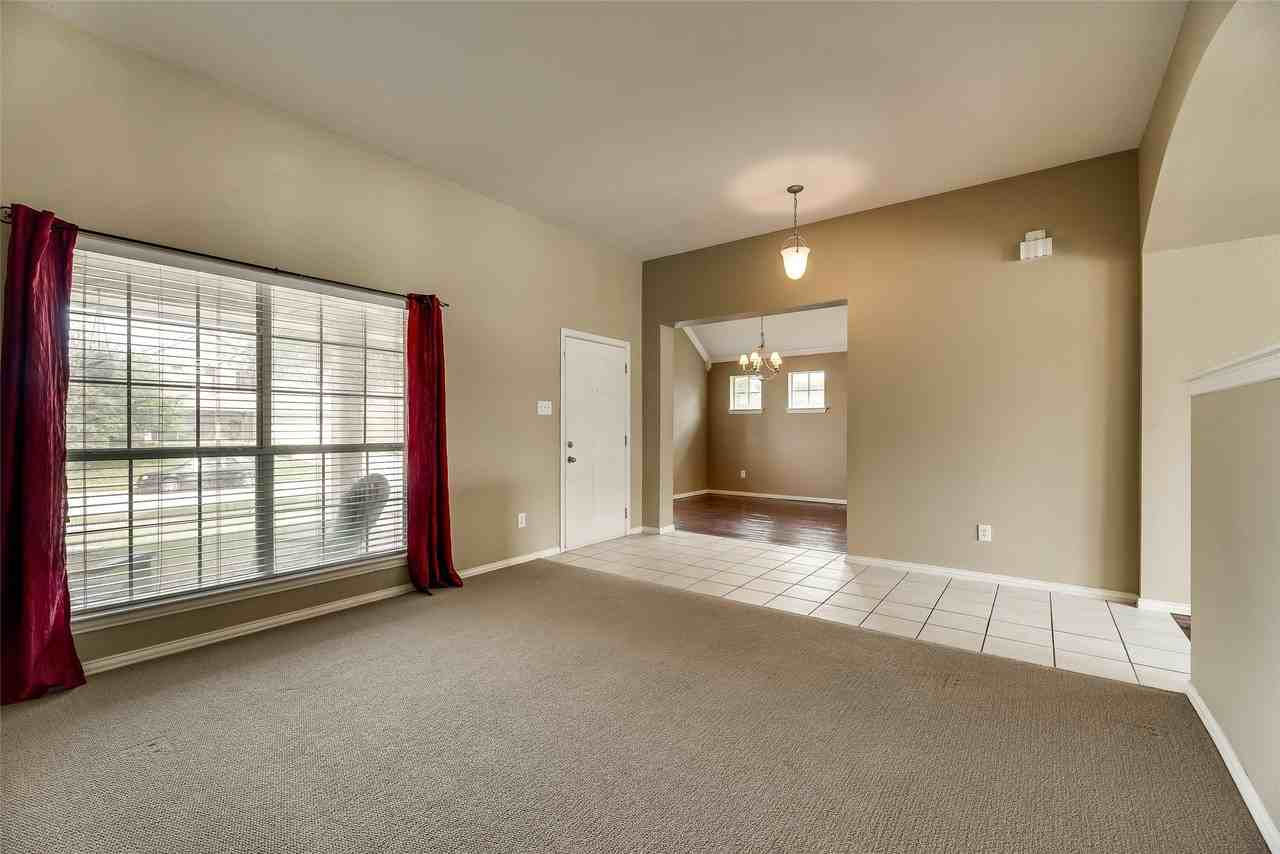 3209 Bloomfield Trl - Photo 6 of 28