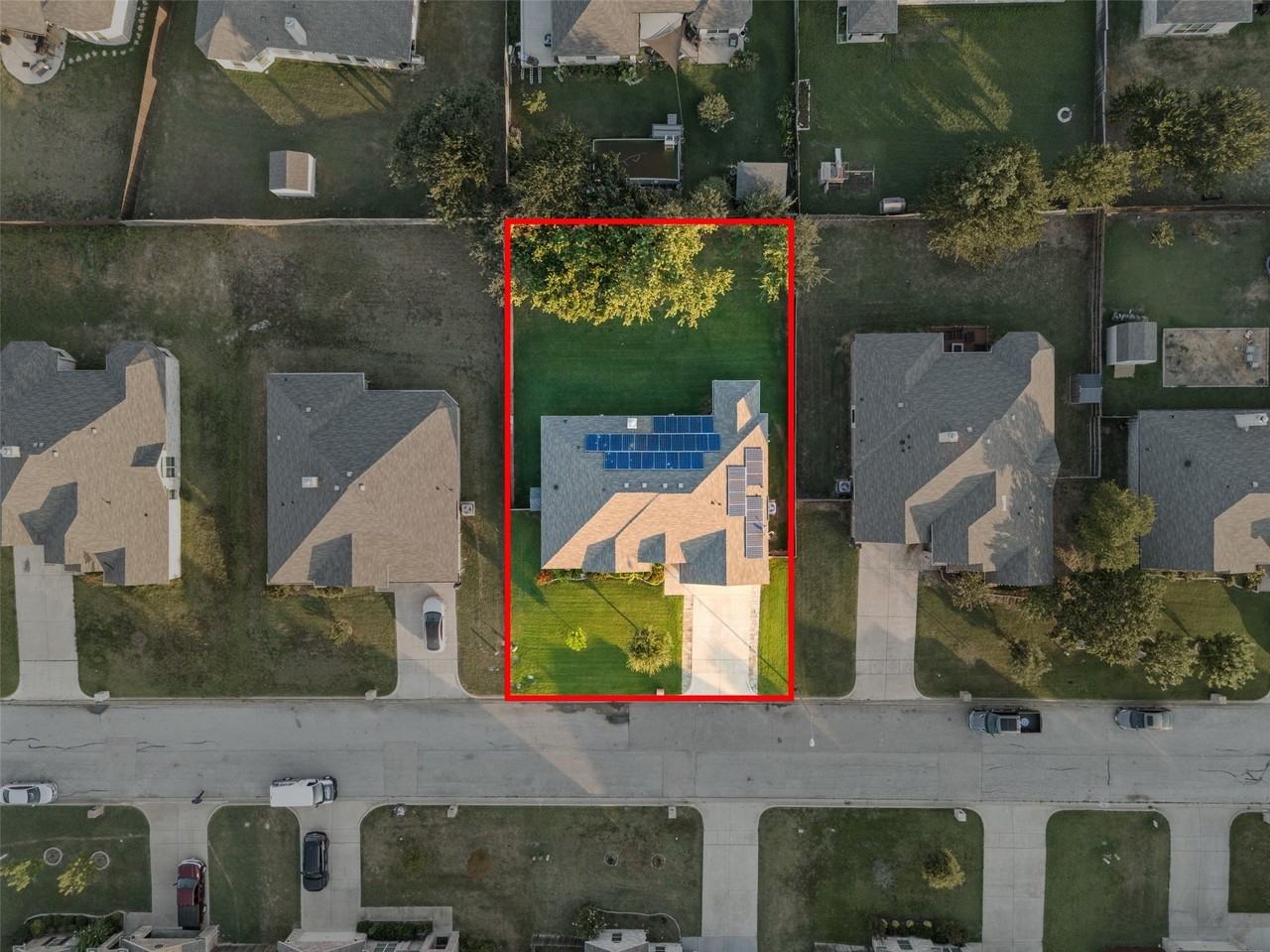 3733 Cecelia Ln - Photo 3 of 31