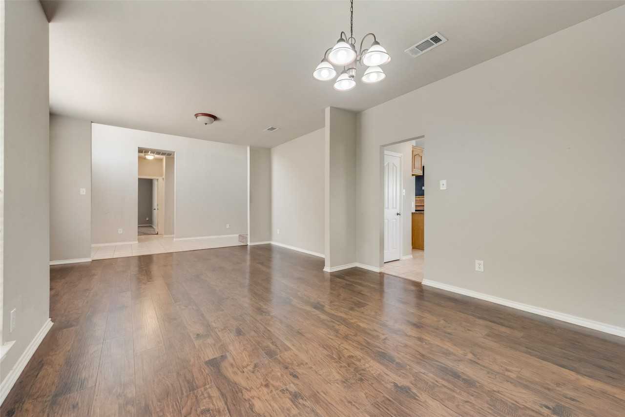 8632 Trace Ridge Pkwy - Photo 3 of 28
