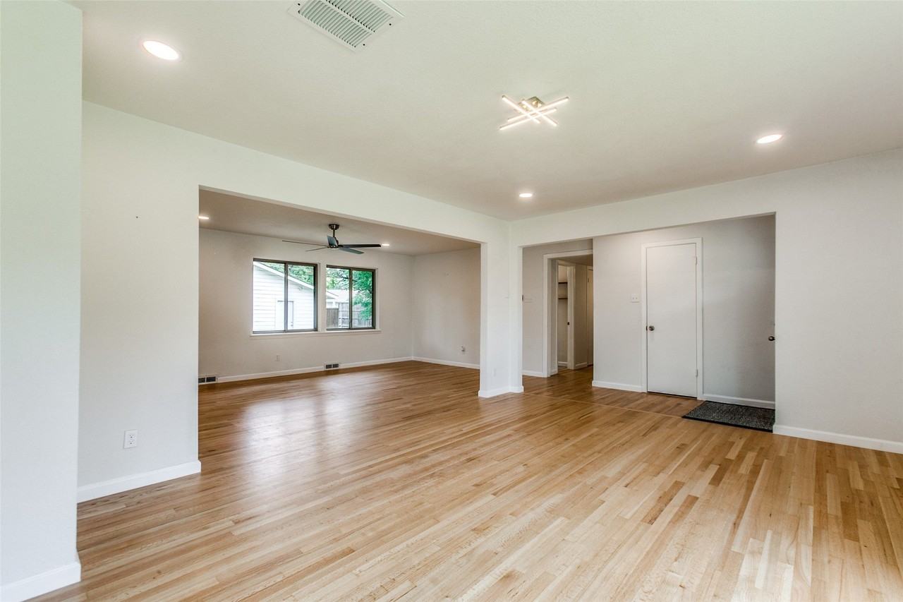 3517 Woodleigh Dr - Photo 5 of 30