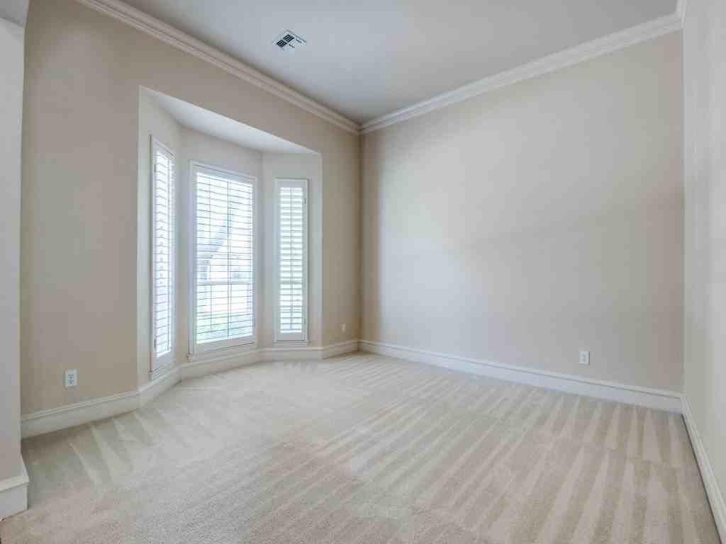 6428 Glenhollow Dr - Photo 7 of 36