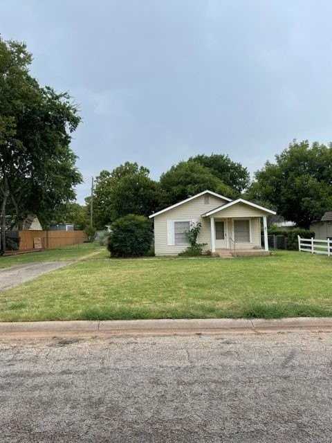 1534 Lytle Acres Dr - Photo 2 of 11