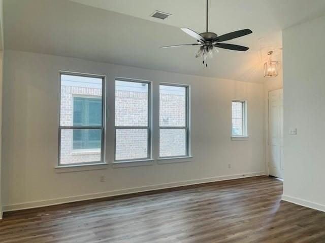 3954 Oak Creek Cir - Photo 3 of 7
