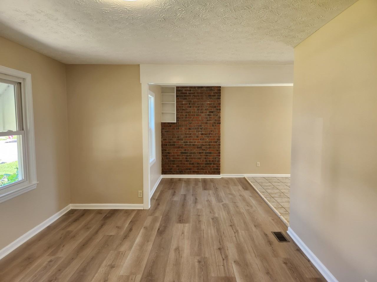 609 Michigan Ave - Photo 5 of 19