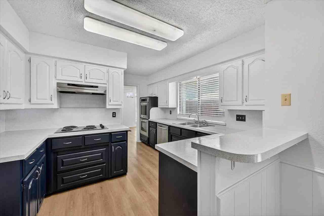 4020 Saint Christopher Ln - Photo 7 of 18