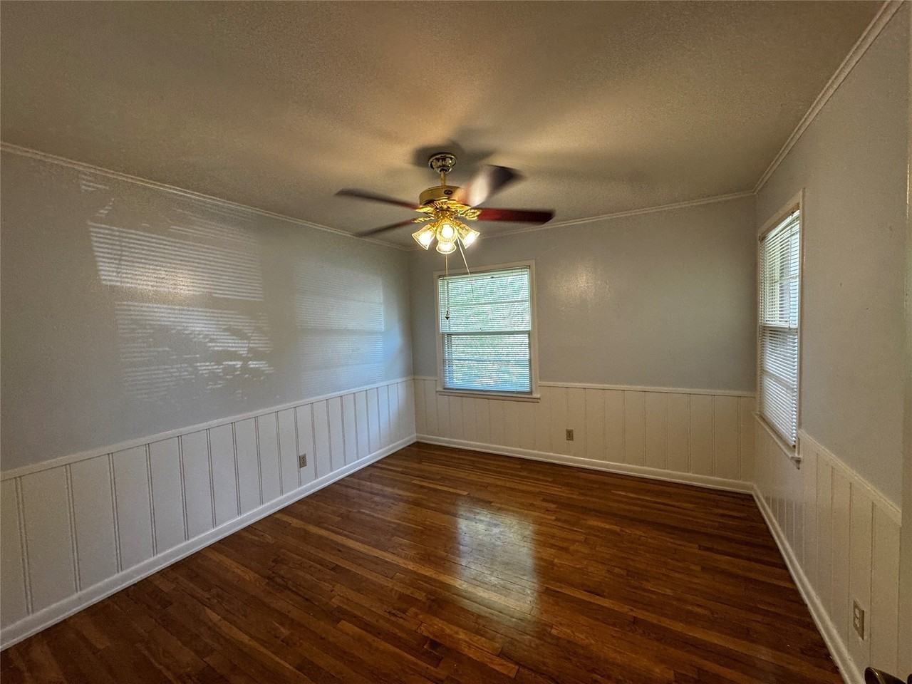 2928 College Cir - Photo 5 of 16