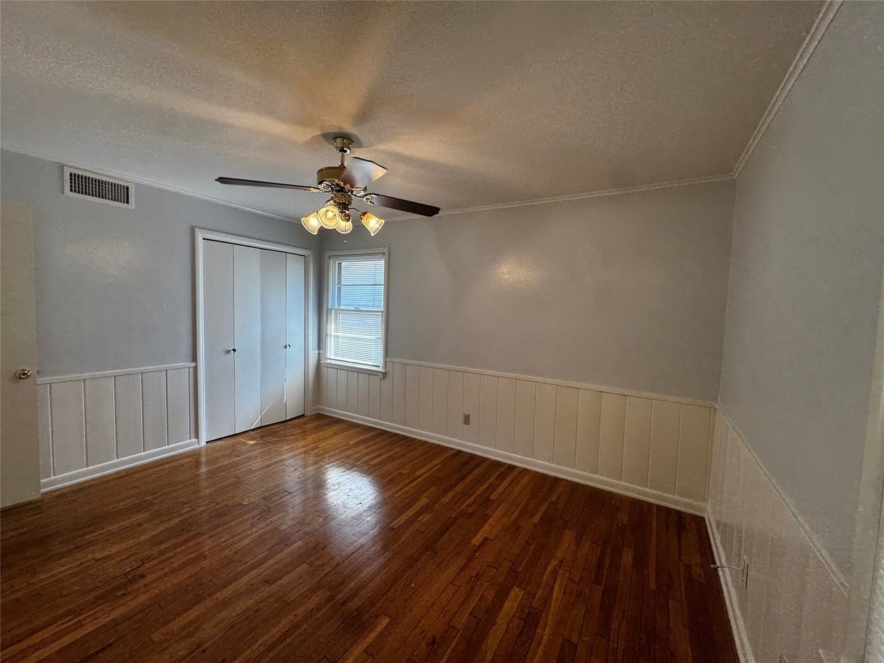 2928 College Cir - Photo 7 of 16