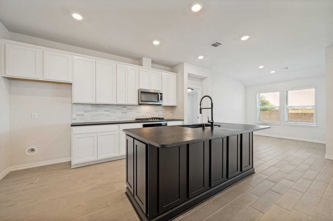 3265 Cross Shore Dr - Photo 3 of 14