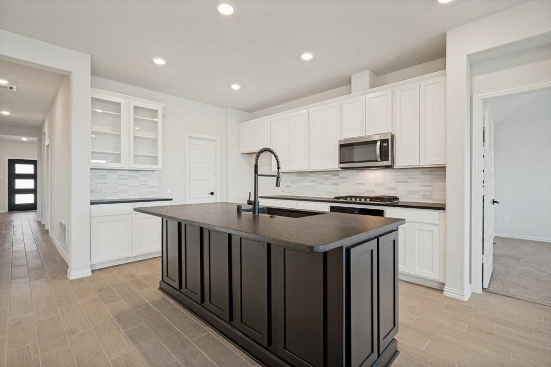 3265 Cross Shore Dr - Photo 4 of 14