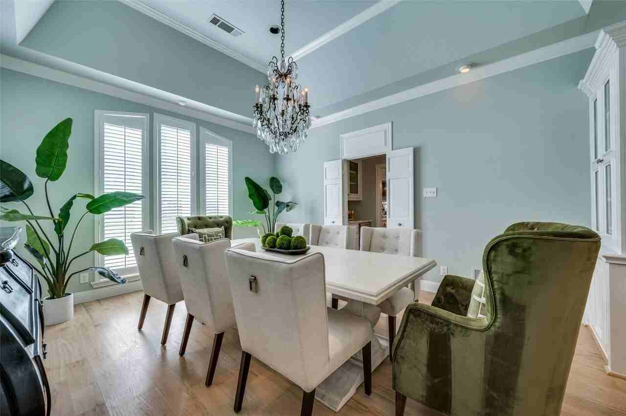5605 Lobello Dr - Photo 7 of 19