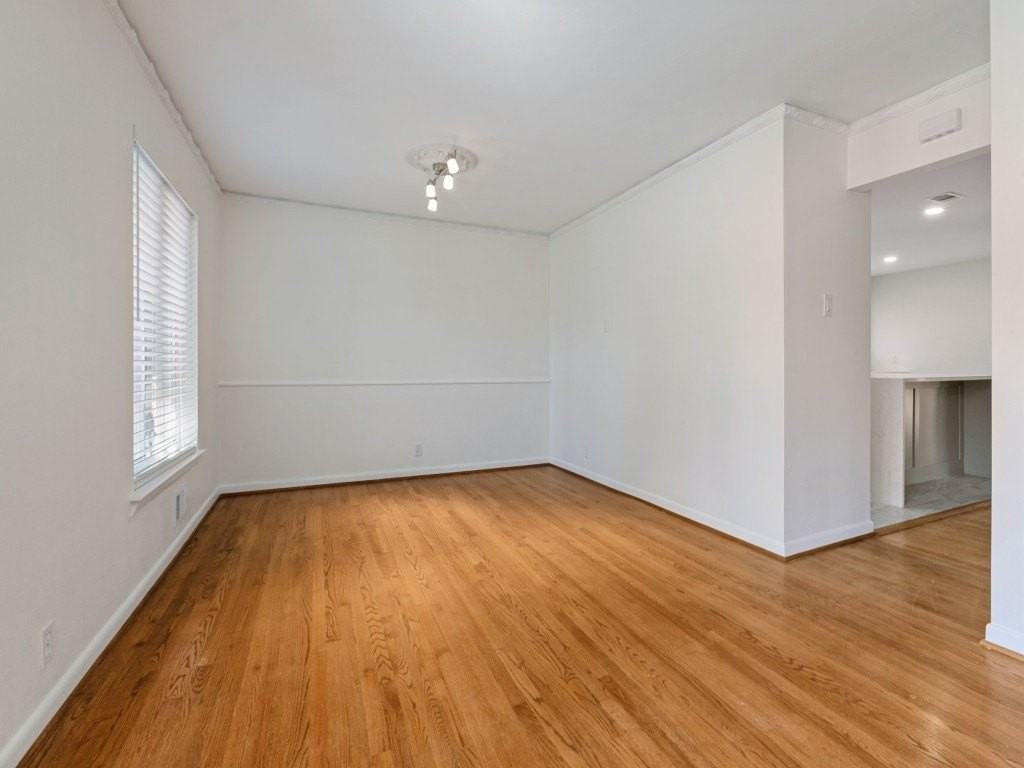 6327 Town Hill Ln - Photo 6 of 25