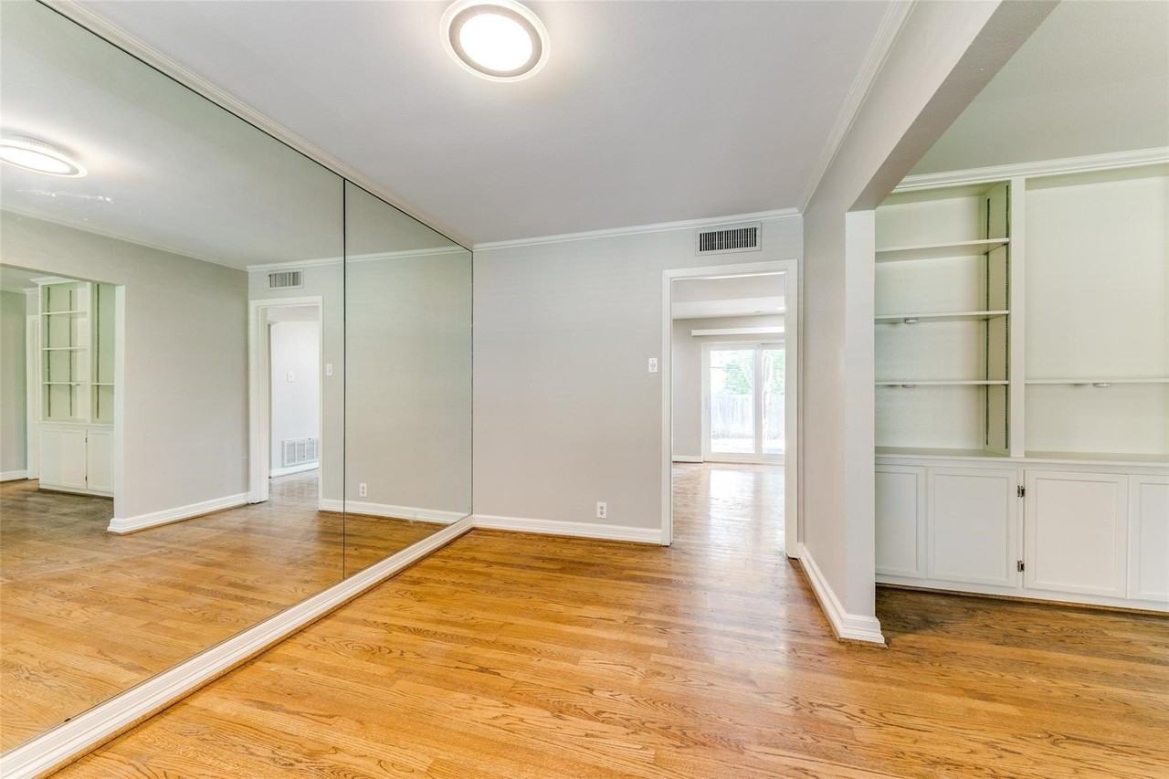 6545 Winton St - Photo 5 of 24