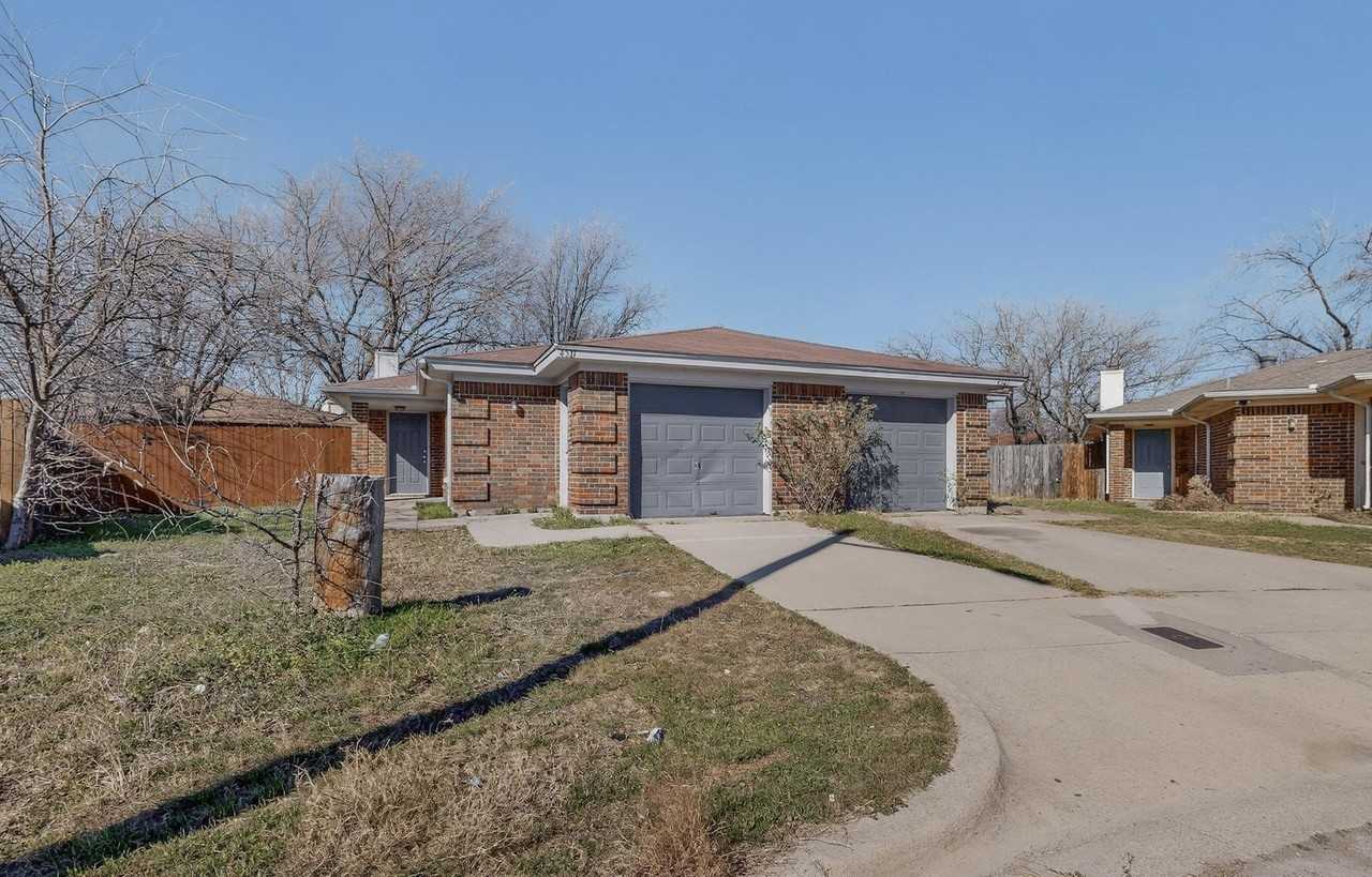 4517 Ebbtide Ct - Photo 4 of 32