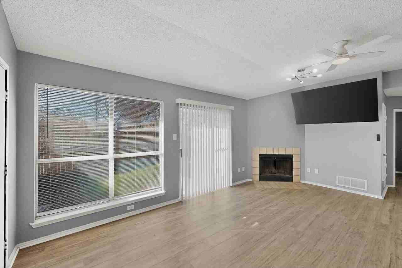 4517 Ebbtide Ct - Photo 6 of 32