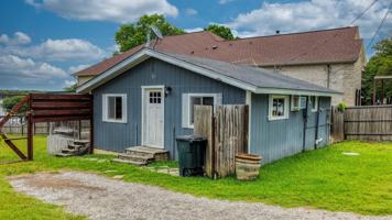 featured image of 1028 W Lake Dr