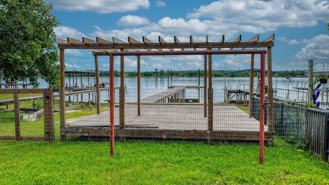 1028 W Lake Dr - Photo 1 of 1