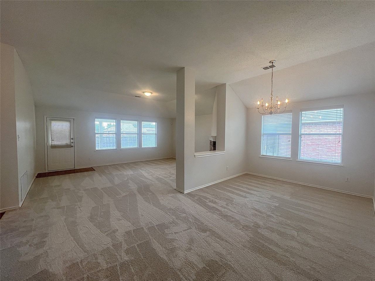1616 Logan Dr - Photo 6 of 34