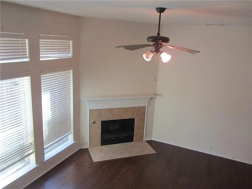 7425 Danbridge Ln - Photo 2 of 10