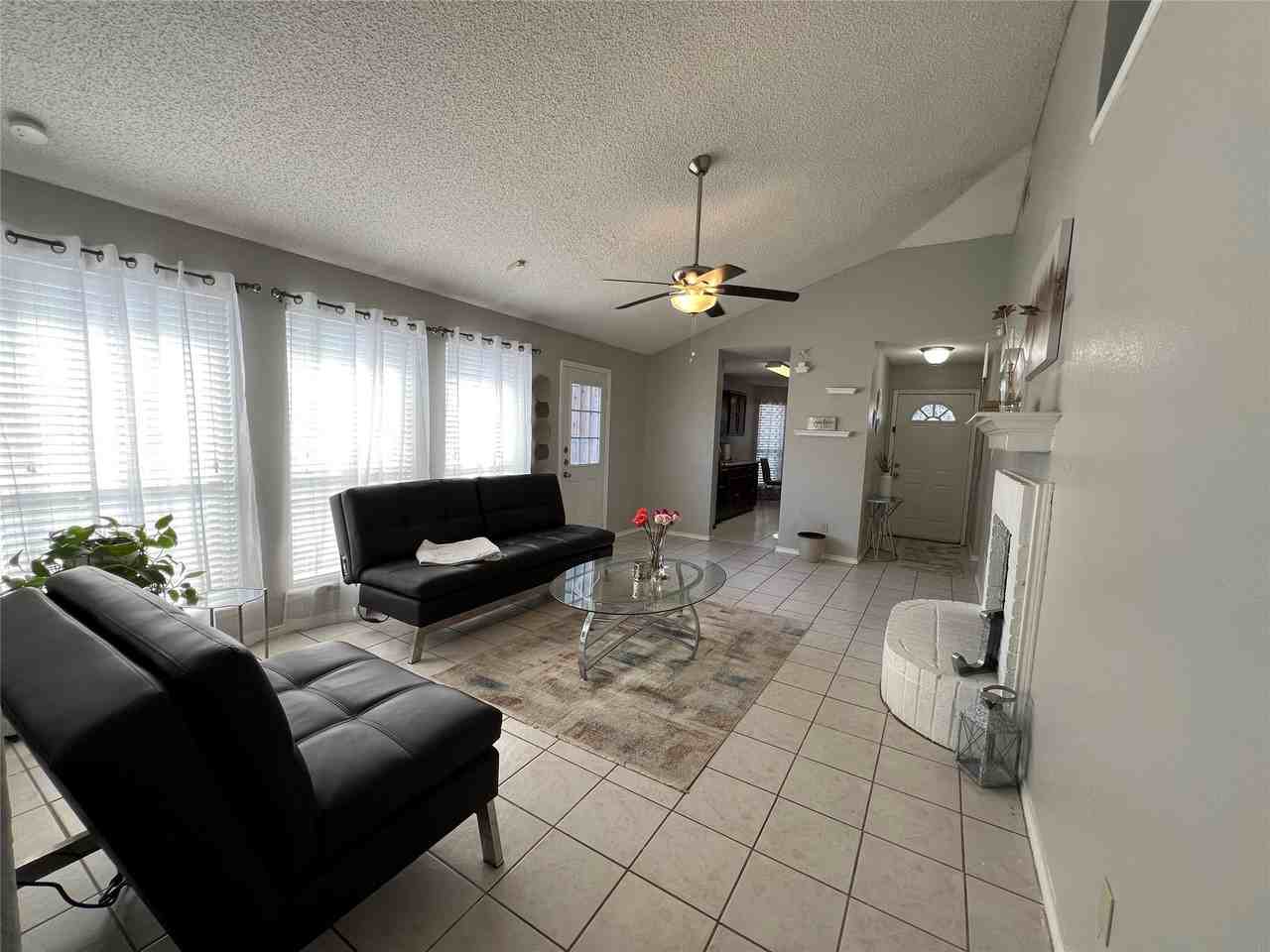 6736 Black Wing Dr - Photo 6 of 26