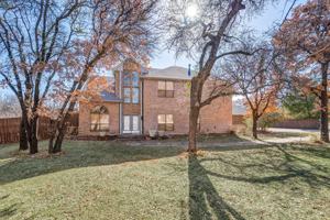 featured image of 2420 Fawkes Ln