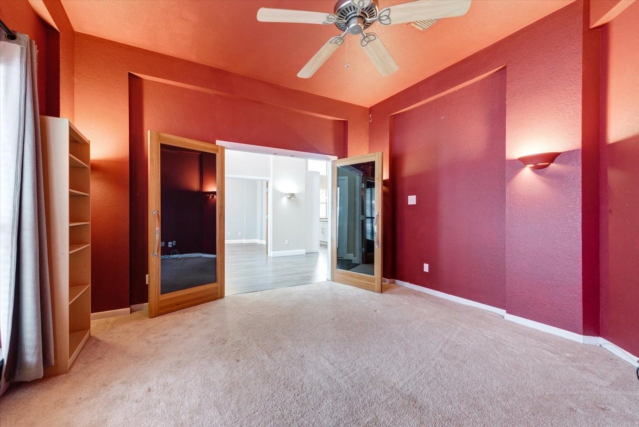 2420 Fawkes Ln - Photo 7 of 39