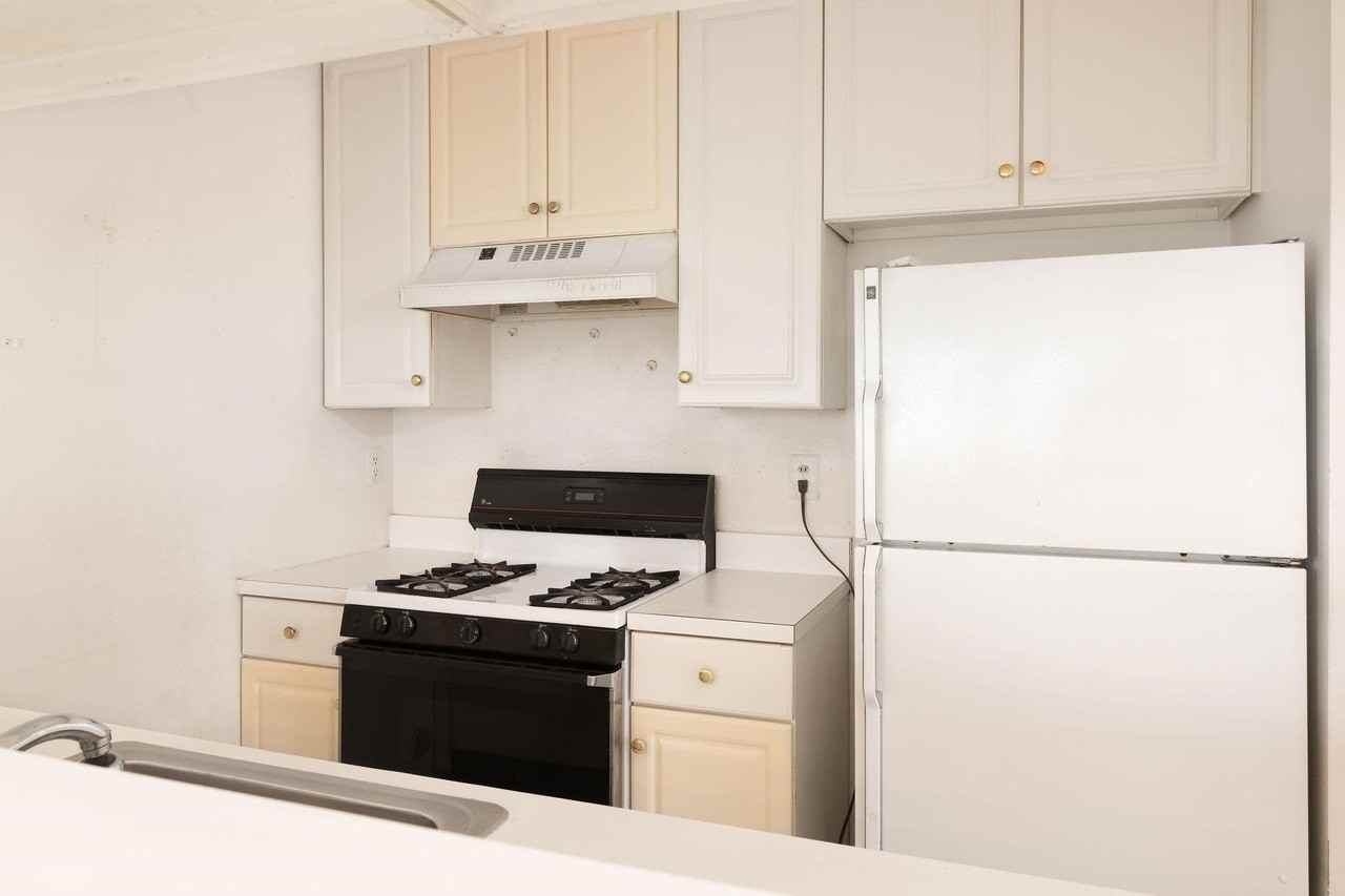 119 Cottonwood St - Photo 7 of 15