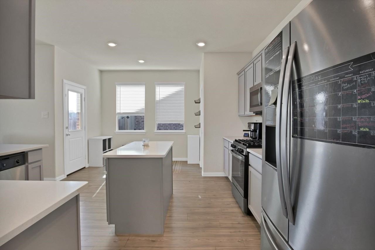 621 Ridgeback Trl - Photo 5 of 22