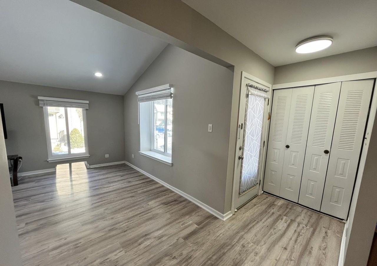 106 Avignon Way - Photo 2 of 22