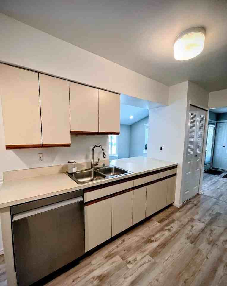 106 Avignon Way - Photo 7 of 22