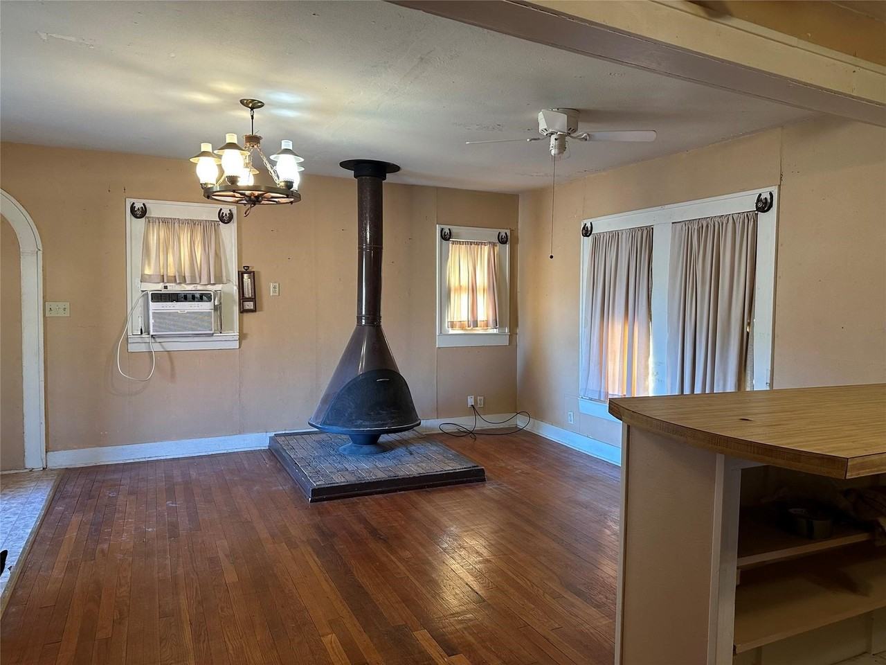 11101 County Road 228 - Photo 3 of 18