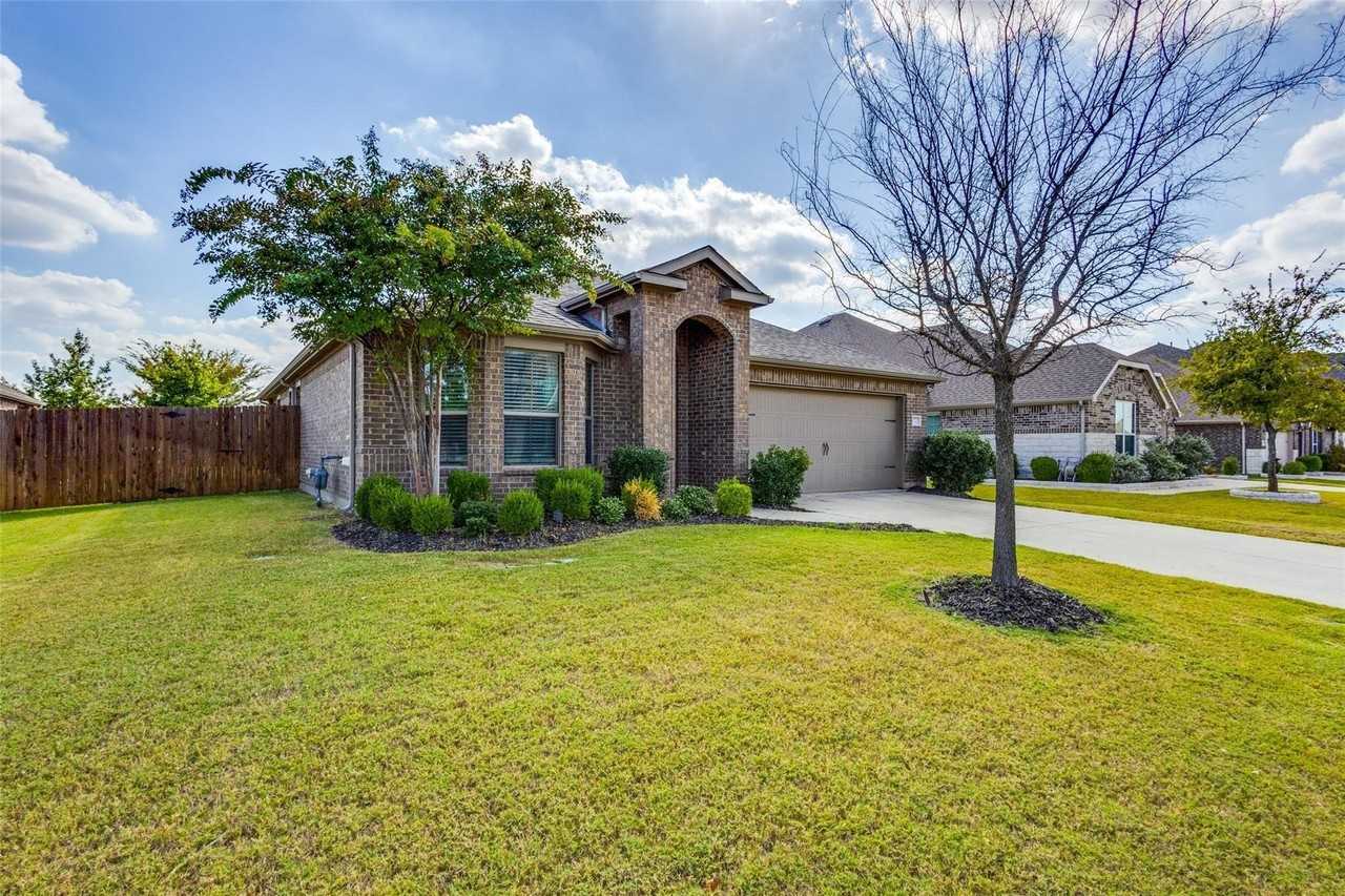 3725 Holley Ridge Way - Photo 2 of 25